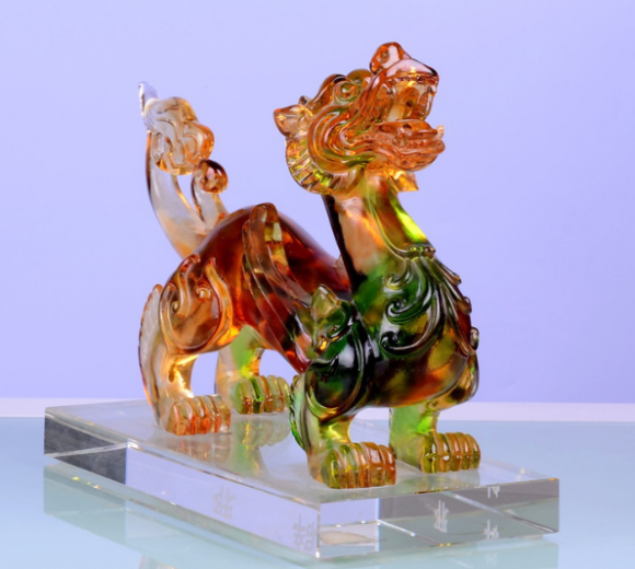 璀璨背后的匠心 玻璃工艺品网络软文营销的三大核心策略